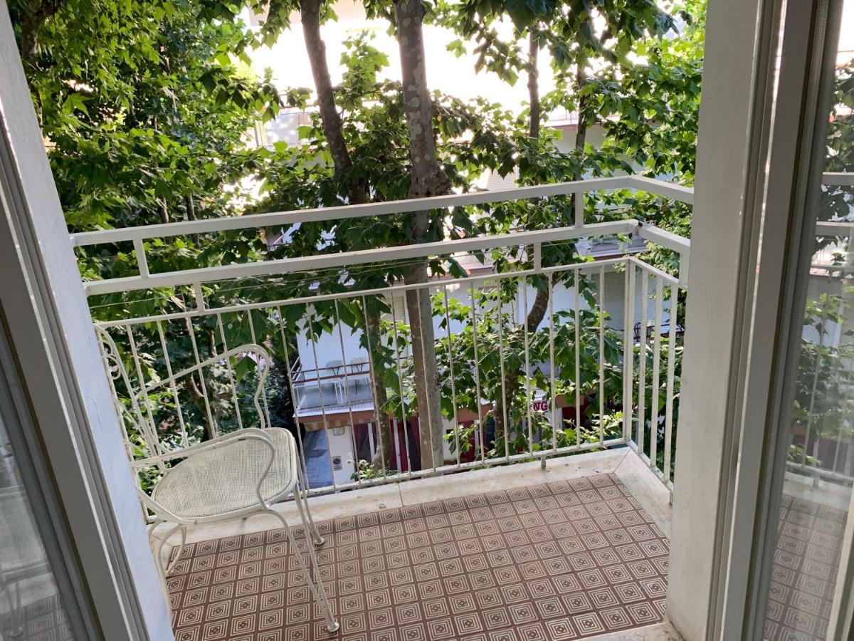 Hotel Ginevra E Residence กัตตอลิกา ภายนอก รูปภาพ