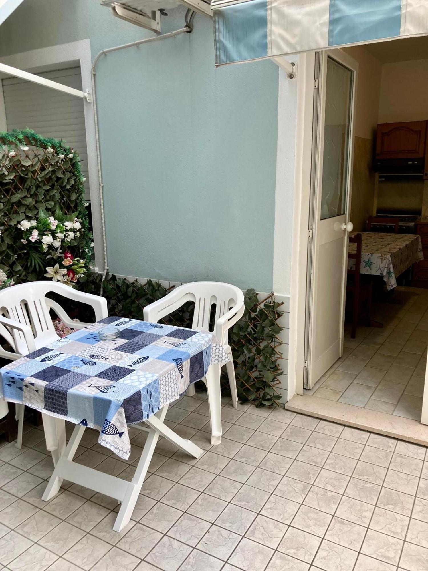 Hotel Ginevra E Residence กัตตอลิกา ภายนอก รูปภาพ